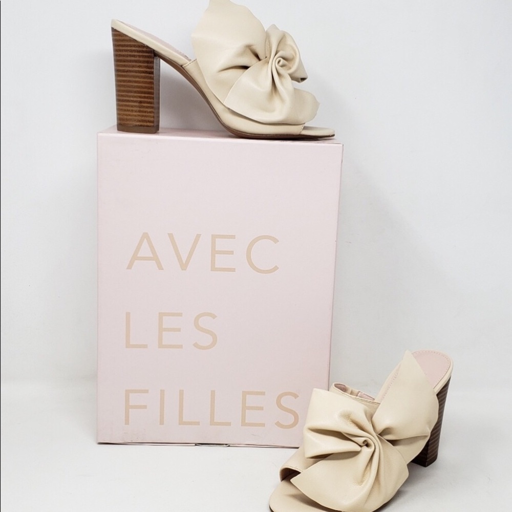 AVEC LES FILLES/JOYCE AZRIA (DAUGHTER OF MAX AZRIA)-LEATHER